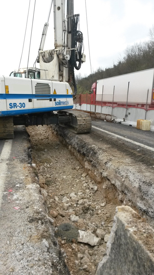 Soilmec SR-30 - Pilotno hidravlično kladivo: slika 4 Soilmec SR-30 - Pilotno hidravlično kladivo: slika 4