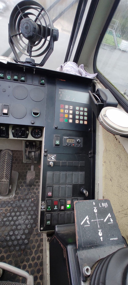 Tadano Faun ATF 30-2L - Avtodvigalo: slika 4 Tadano Faun ATF 30-2L - Avtodvigalo: slika 4