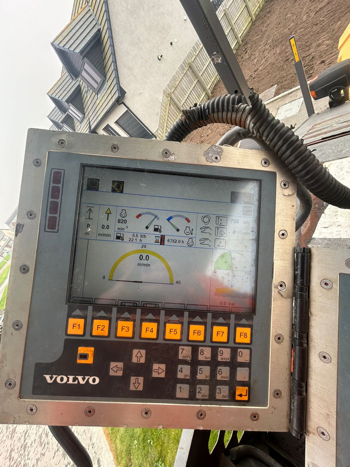 Asfaltni finišer Volvo ABG P6870C: slika 7 Asfaltni finišer Volvo ABG P6870C: slika 7