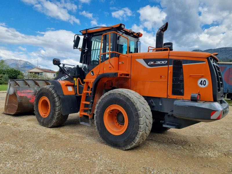 Doosan DL300 - Kolesni nakladalec: slika 1 Doosan DL300 - Kolesni nakladalec: slika 1