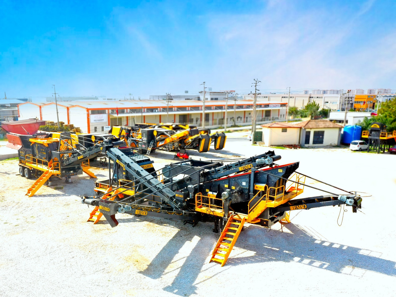 FABO Mobile crusher - Mobilni drobilec: slika 1 FABO Mobile crusher - Mobilni drobilec: slika 1