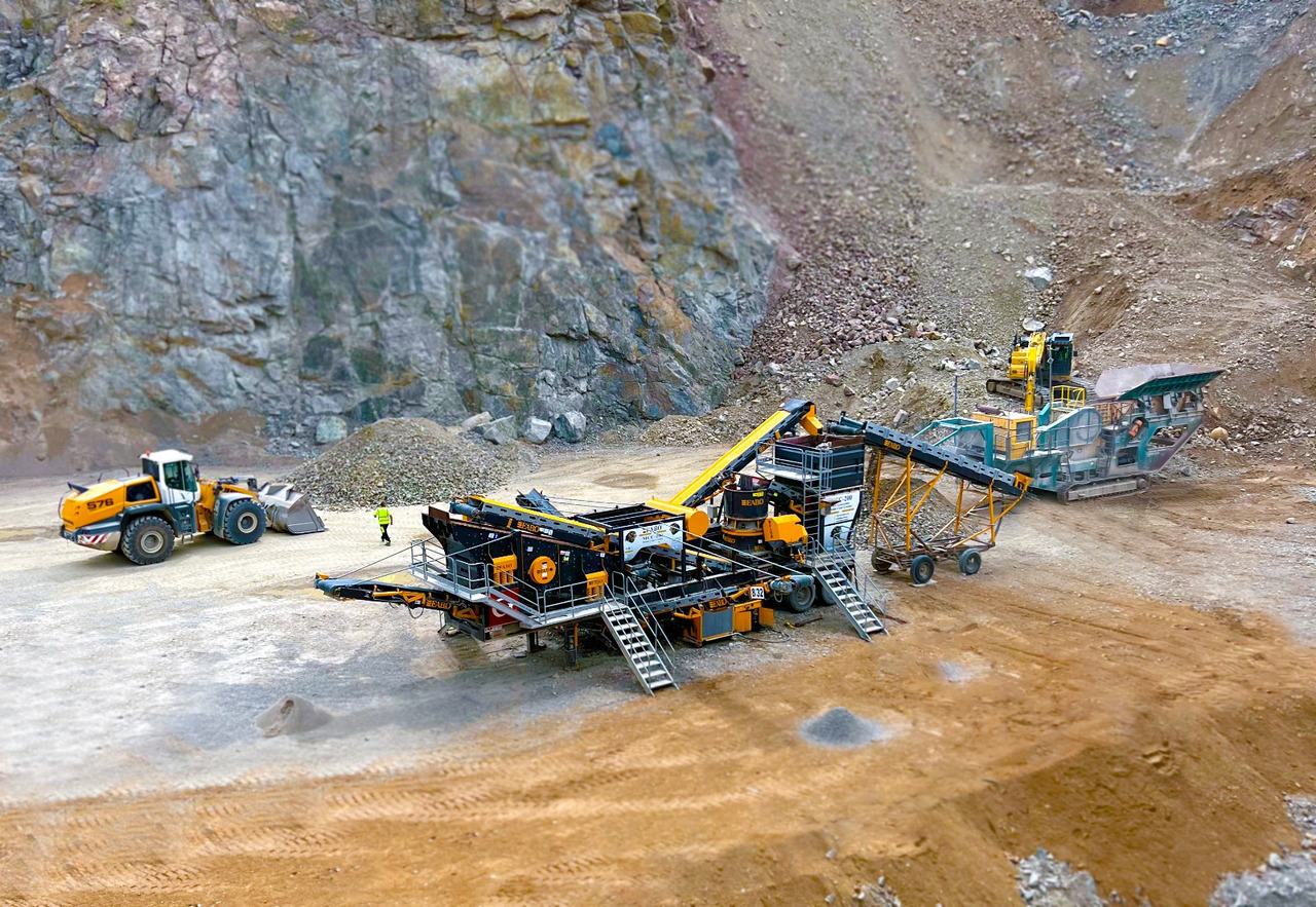 FABO Mobile crusher - Mobilni drobilec: slika 2 FABO Mobile crusher - Mobilni drobilec: slika 2