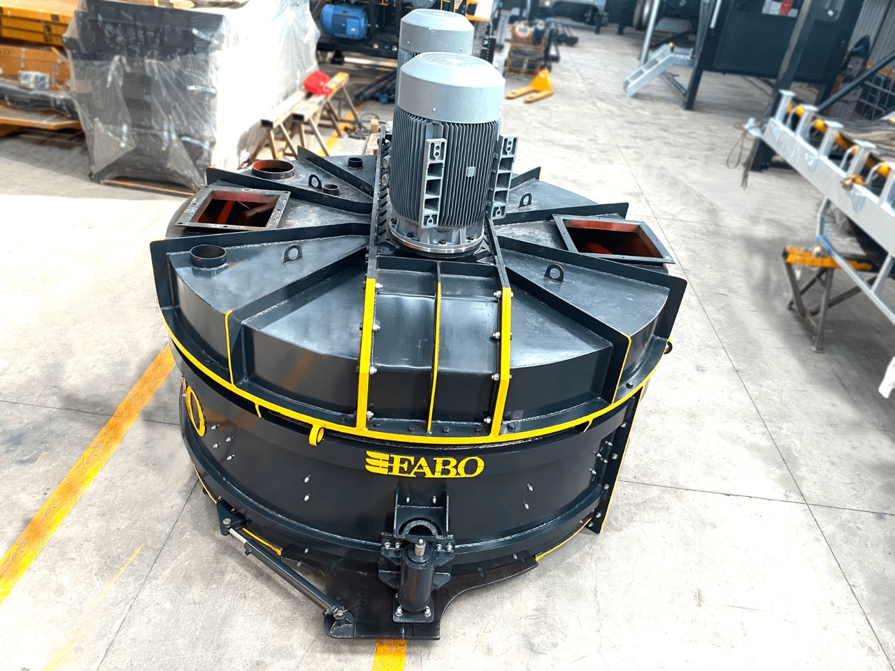 FABO twin shaft mixer - Mešalec za beton: slika 4 FABO twin shaft mixer - Mešalec za beton: slika 4