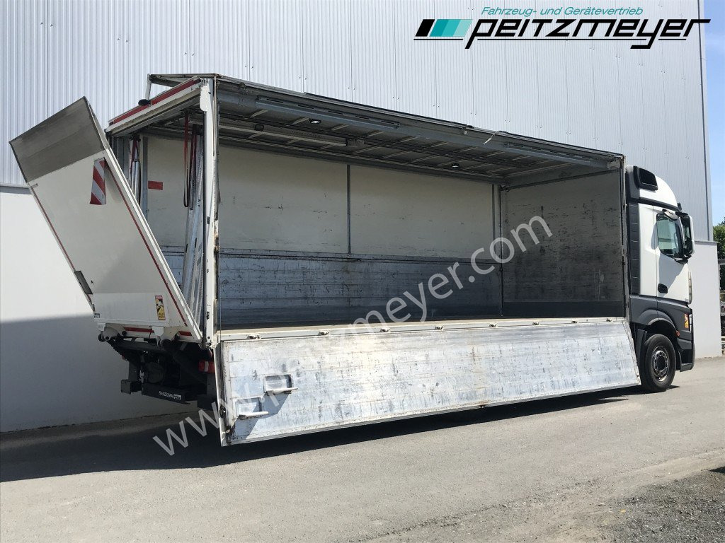 MERCEDES-BENZ Actros 2545 LL Böse Schwenkwand + 2,5 t. LBW BÄR - Tovornjak za prevoz pijač: slika 4 MERCEDES-BENZ Actros 2545 LL Böse Schwenkwand + 2,5 t. LBW BÄR - Tovornjak za prevoz pijač: slika 4
