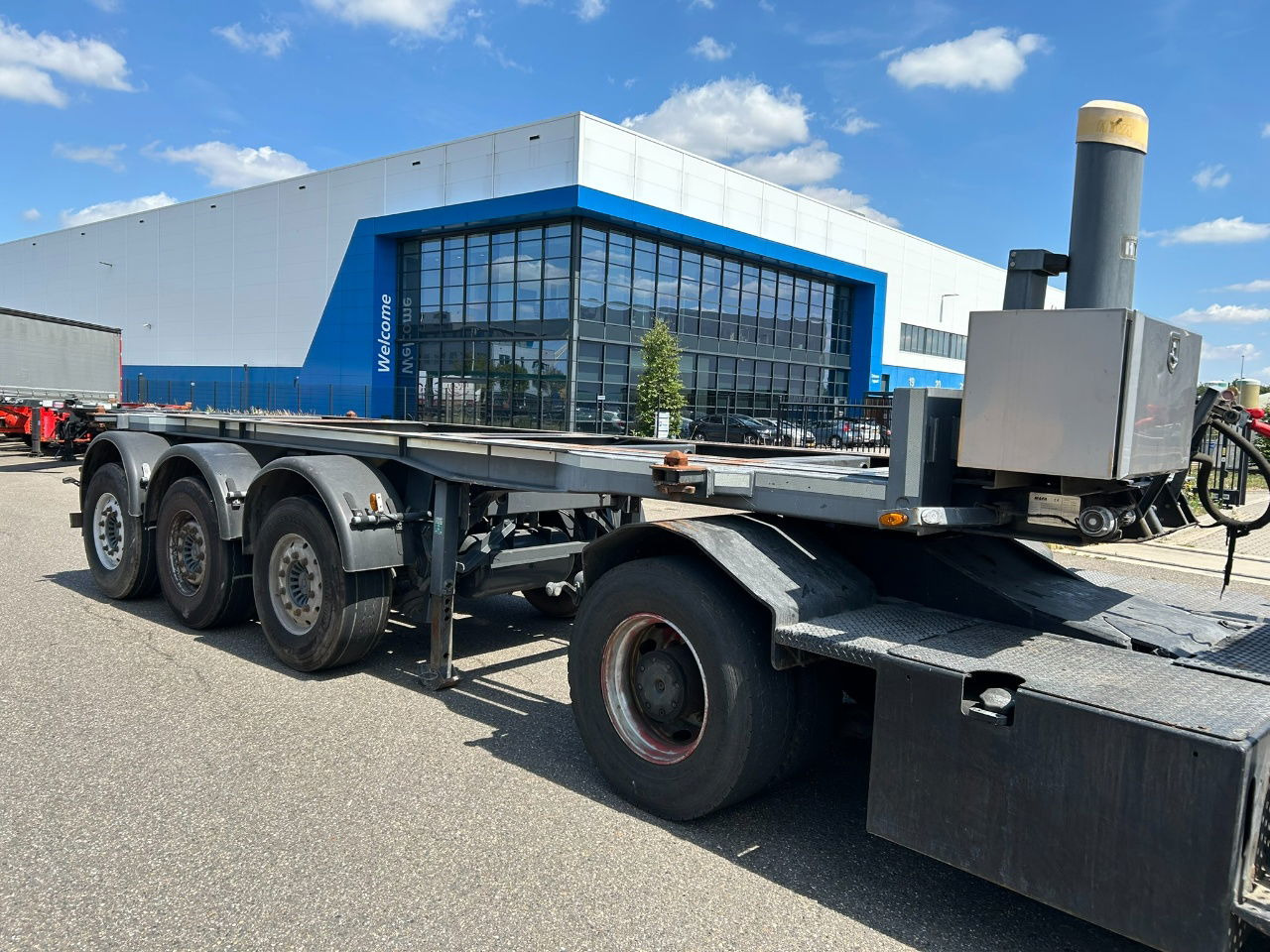 Mafa 2 x in stock 20 ft tipping chassis / disc brakes / lifting axle / alcoa wheels - Kontejnerska polprikolica/ Polprikolica z zamenljivim tovoriščem: slika 2 Mafa 2 x in stock 20 ft tipping chassis / disc brakes / lifting axle / alcoa wheels - Kontejnerska polprikolica/ Polprikolica z zamenljivim tovoriščem: slika 2