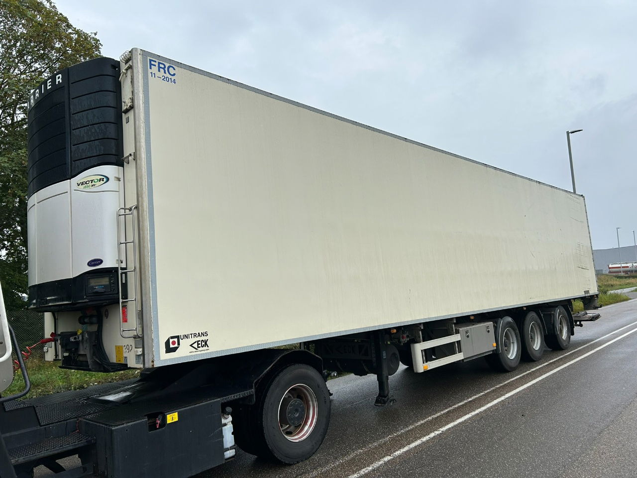 Van Eck Caurrier Vector 1850 / Steering axle / 1340 X 250 B X 265 H - Polprikolica hladilnik: slika 2 Van Eck Caurrier Vector 1850 / Steering axle / 1340 X 250 B X 265 H - Polprikolica hladilnik: slika 2