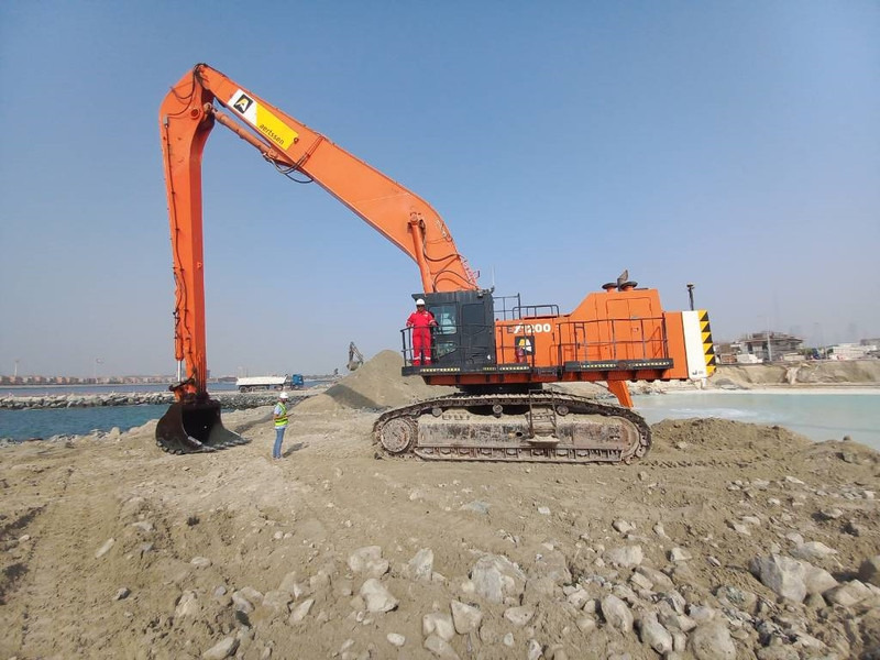 Hitachi EX 1200-6 Longreach 28m (Abu Dhabi) - Bager: slika 2 Hitachi EX 1200-6 Longreach 28m (Abu Dhabi) - Bager: slika 2