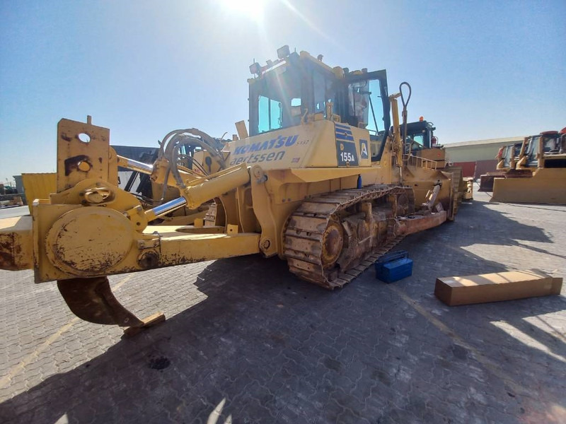 Komatsu D155A-6R (4 Pcs available in Abu Dhabi) - Buldožer: slika 4 Komatsu D155A-6R (4 Pcs available in Abu Dhabi) - Buldožer: slika 4