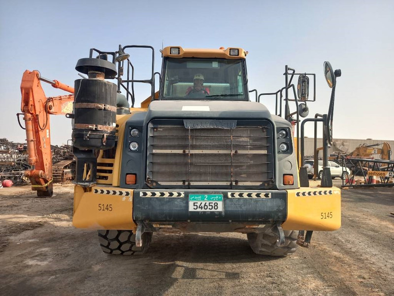 Komatsu HM400-3R (4 pcs available in Abu Dhabi) - Zglobni demper: slika 5 Komatsu HM400-3R (4 pcs available in Abu Dhabi) - Zglobni demper: slika 5