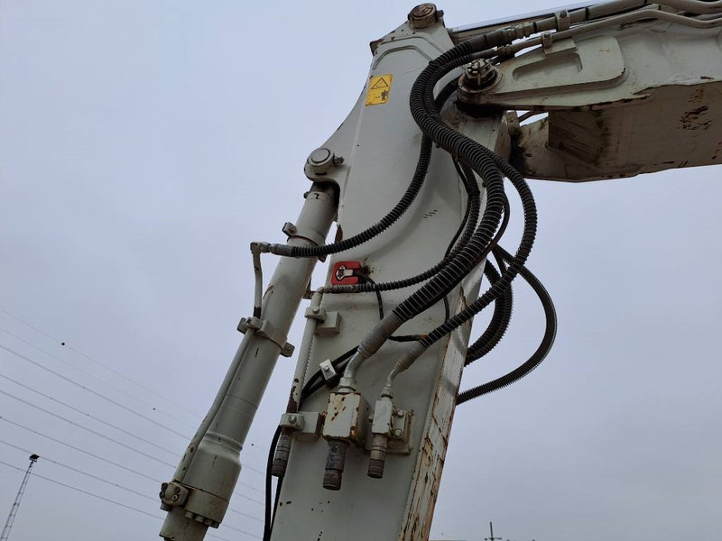 Bager goseničar Takeuchi TB 2150: slika 9