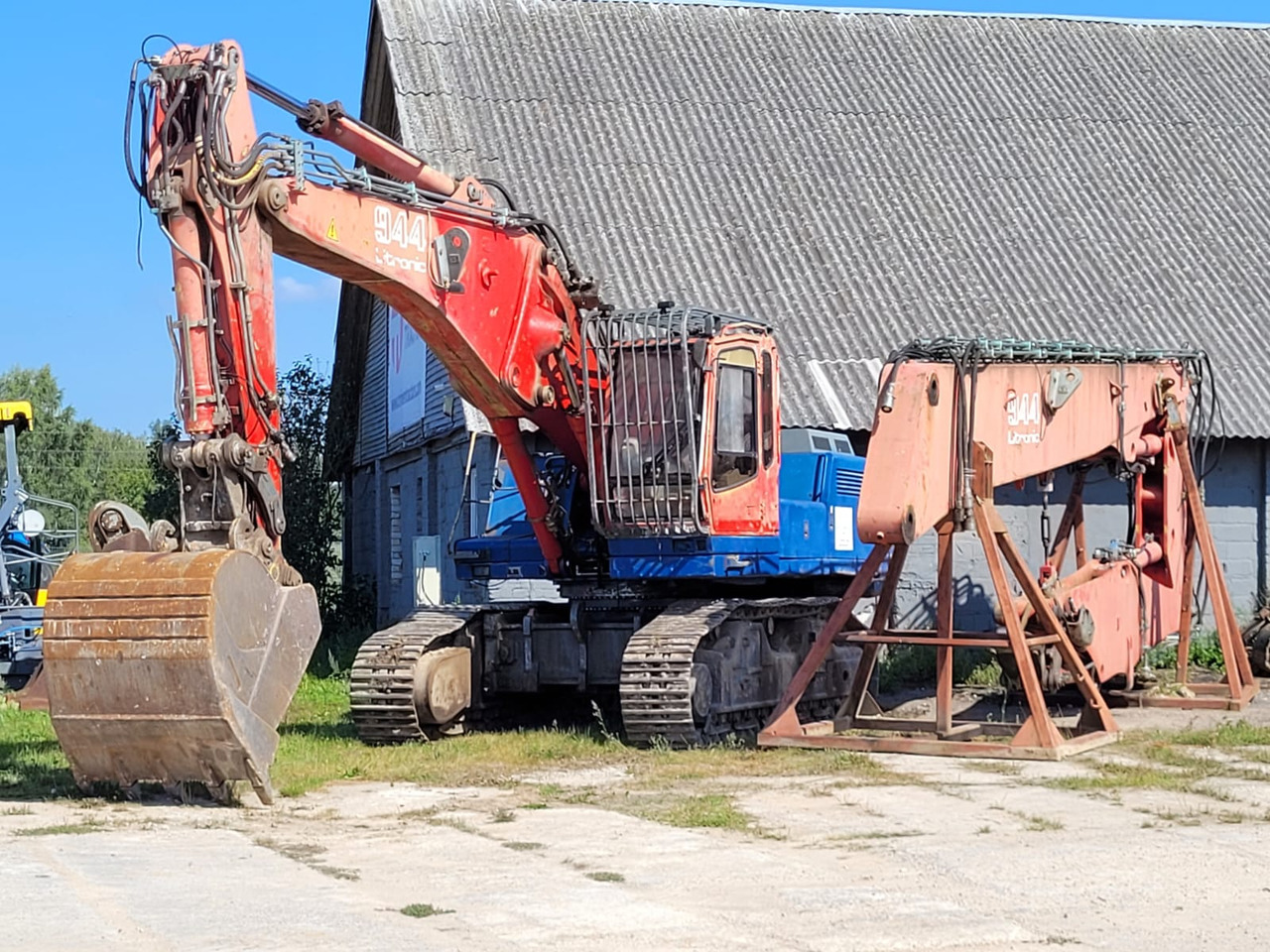 LIEBHERR R944B VH-HD. UHD boom and standart boom included. - Rušilni bager: slika 2 LIEBHERR R944B VH-HD. UHD boom and standart boom included. - Rušilni bager: slika 2