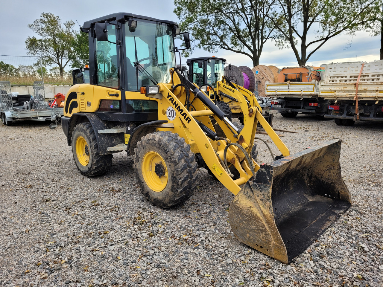 YANMAR V65 - Kolesni nakladalec: slika 3 YANMAR V65 - Kolesni nakladalec: slika 3