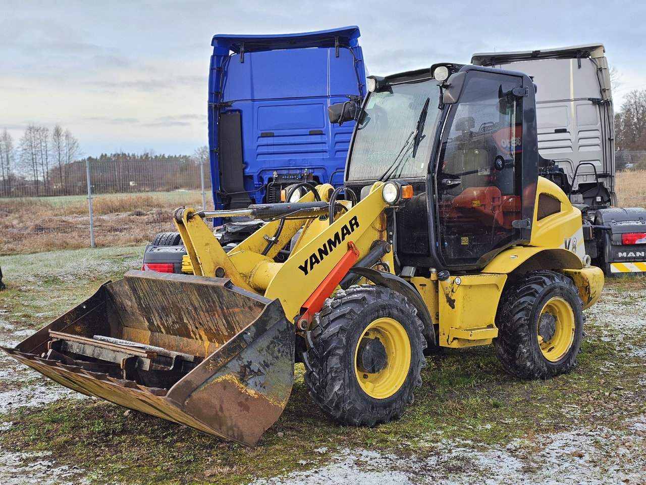 YANMAR V8, 744 hours! - Kolesni nakladalec: slika 1 YANMAR V8, 744 hours! - Kolesni nakladalec: slika 1