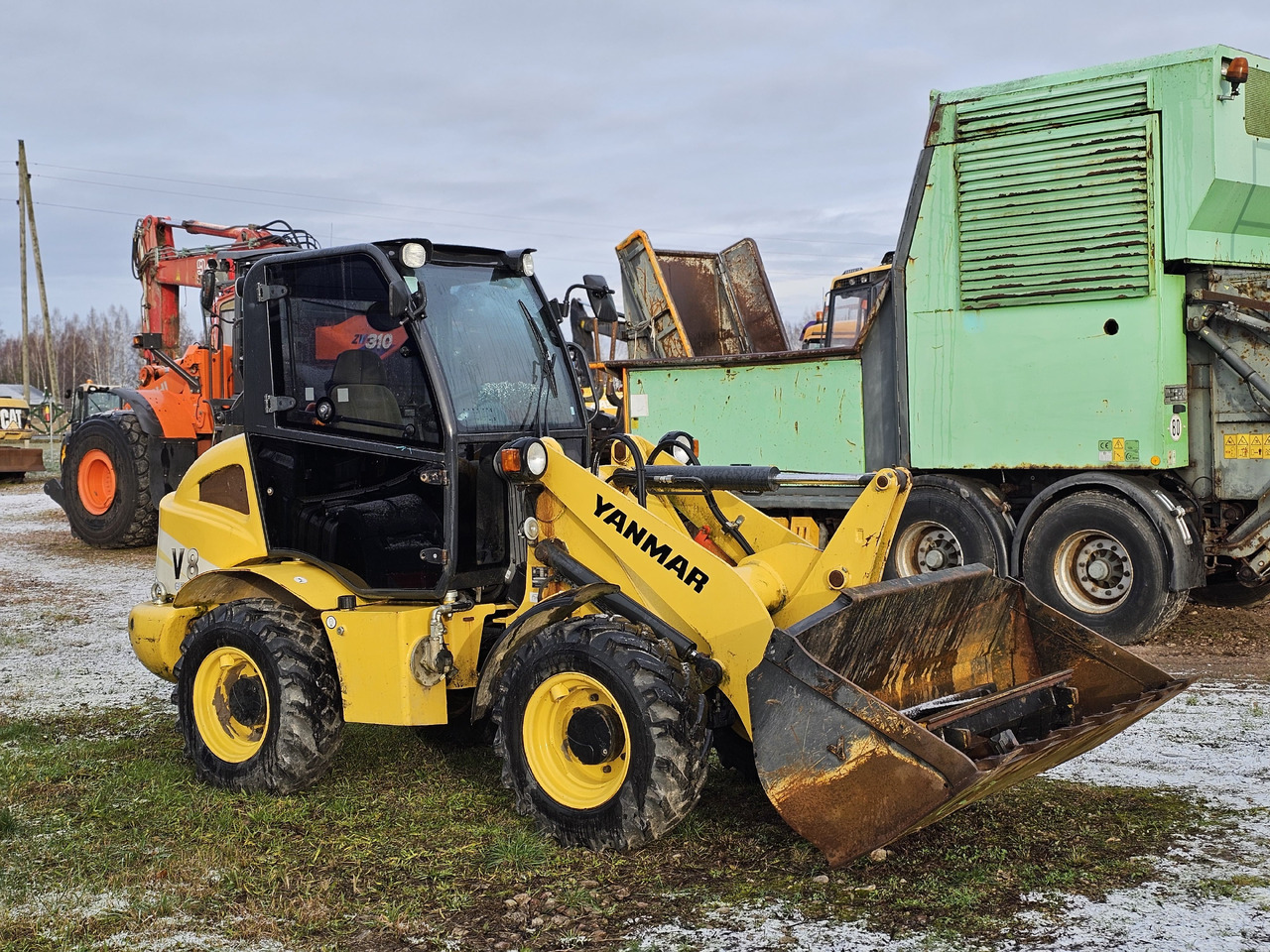 YANMAR V8, 744 hours! - Kolesni nakladalec: slika 2 YANMAR V8, 744 hours! - Kolesni nakladalec: slika 2