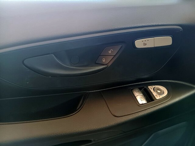 MERCEDES-BENZ Vito Kasten eVito 112 KA/FWD PARK+CLIMA... - Mali kombi, Električno dostavno vozilo: slika 4 MERCEDES-BENZ Vito Kasten eVito 112 KA/FWD PARK+CLIMA... - Mali kombi, Električno dostavno vozilo: slika 4