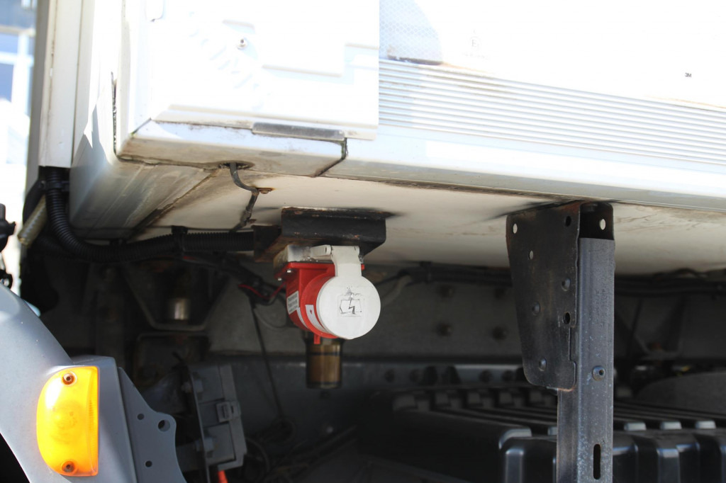 Daf LF 250 E6 Carrier Supra Strom Tür + LBW Kamera - Tovornjak hladilnik: slika 5 Daf LF 250 E6 Carrier Supra Strom Tür + LBW Kamera - Tovornjak hladilnik: slika 5
