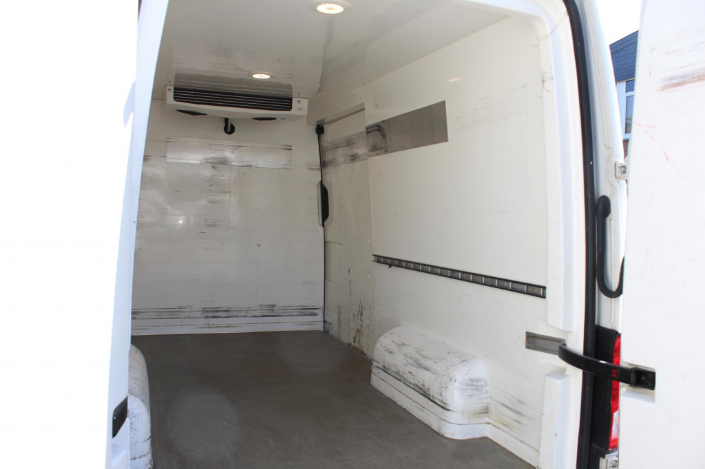 VW Crafter L2H2 Frischdienst 0° Kamera Klima Navi - Dostavno vozilo: slika 3 VW Crafter L2H2 Frischdienst 0° Kamera Klima Navi - Dostavno vozilo: slika 3