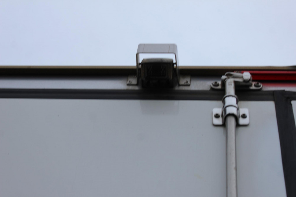 Iveco Daily 35-140 Hi-Matic CX 350 Tiefkühl Teil LBW - Hladilno vozilo: slika 5 Iveco Daily 35-140 Hi-Matic CX 350 Tiefkühl Teil LBW - Hladilno vozilo: slika 5