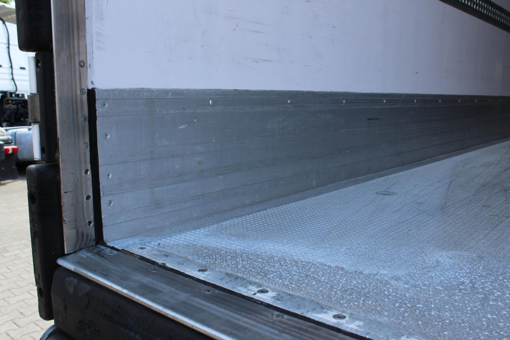 Lamberet TK SLXi Spectrum 2,65h Bi-Multi-Temp. TW LBW - Polprikolica hladilnik: slika 3 Lamberet TK SLXi Spectrum 2,65h Bi-Multi-Temp. TW LBW - Polprikolica hladilnik: slika 3