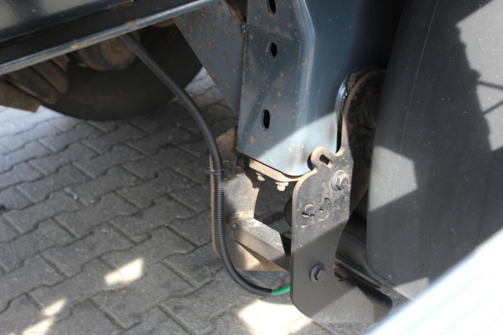 Lecitrailer Drehkranz 3-Achser Liftachse Stapler - Prikolica s ponjavo: slika 3 Lecitrailer Drehkranz 3-Achser Liftachse Stapler - Prikolica s ponjavo: slika 3
