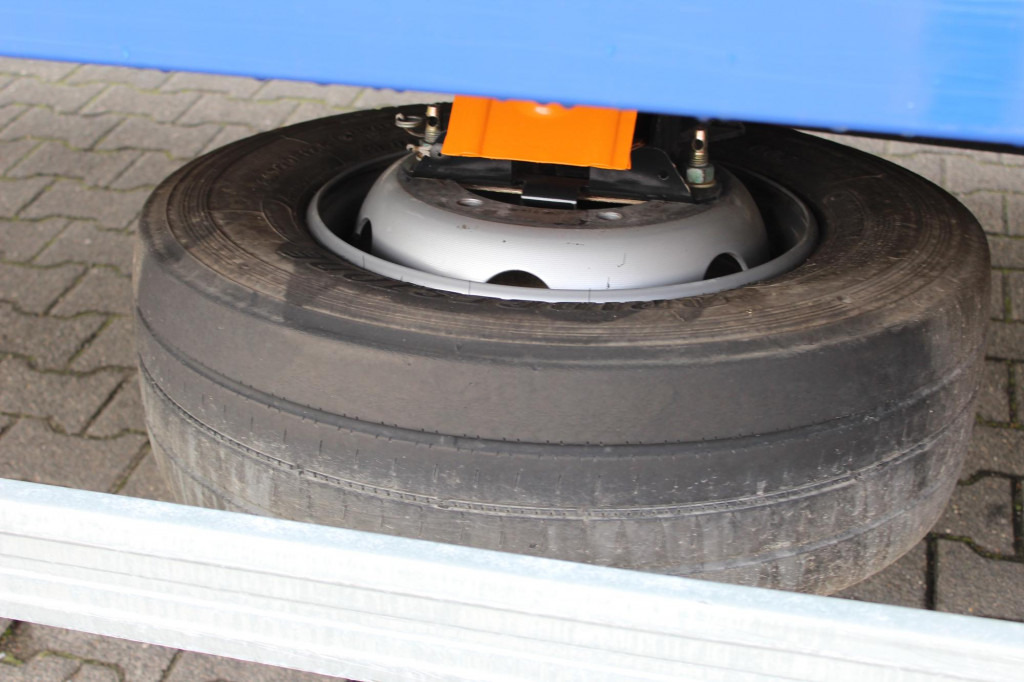 MAN TGL 12.220 Plane-Koffer 7,5 m LBW Klima 199TKm - Tovornjak zabojnik: slika 5 MAN TGL 12.220 Plane-Koffer 7,5 m LBW Klima 199TKm - Tovornjak zabojnik: slika 5