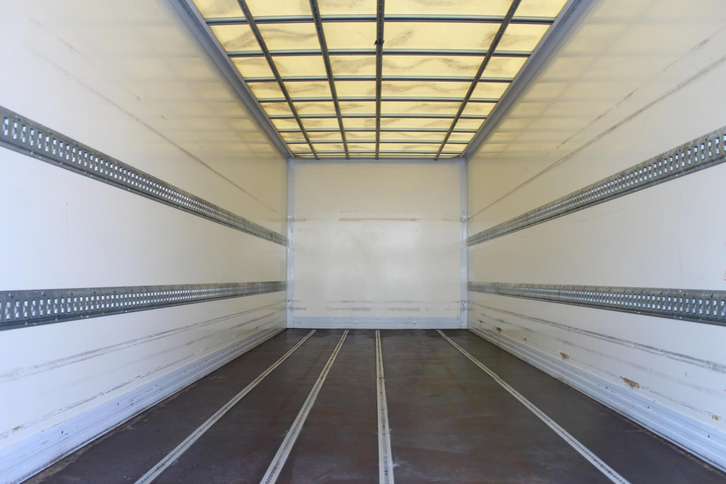 Mercedes-Benz Atego 1221 E6  Koffer   Klima  LDW  Schalter  LBW - Tovornjak zabojnik: slika 2 Mercedes-Benz Atego 1221 E6  Koffer   Klima  LDW  Schalter  LBW - Tovornjak zabojnik: slika 2