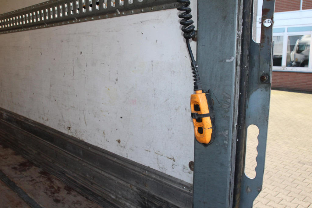 Renault D 280E6 Wide Koffer LBW nur 268Tkm! - Tovornjak zabojnik: slika 4 Renault D 280E6 Wide Koffer LBW nur 268Tkm! - Tovornjak zabojnik: slika 4