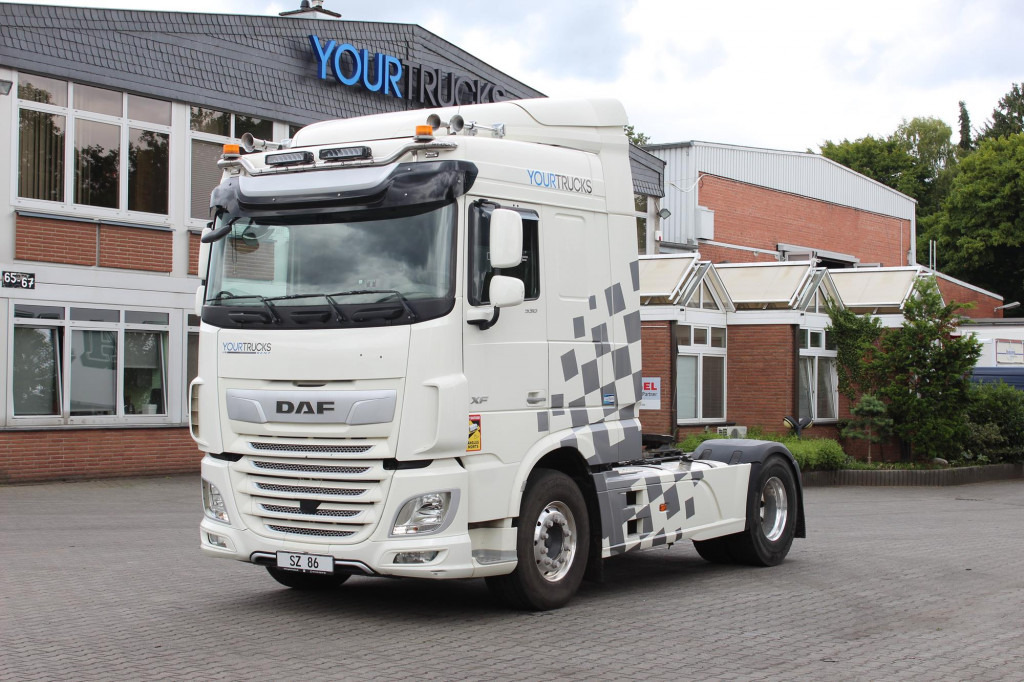 Daf XF 530 SC Retarder ACC LDWS Standklima Kühlbox - Vlačilec: slika 1 Daf XF 530 SC Retarder ACC LDWS Standklima Kühlbox - Vlačilec: slika 1