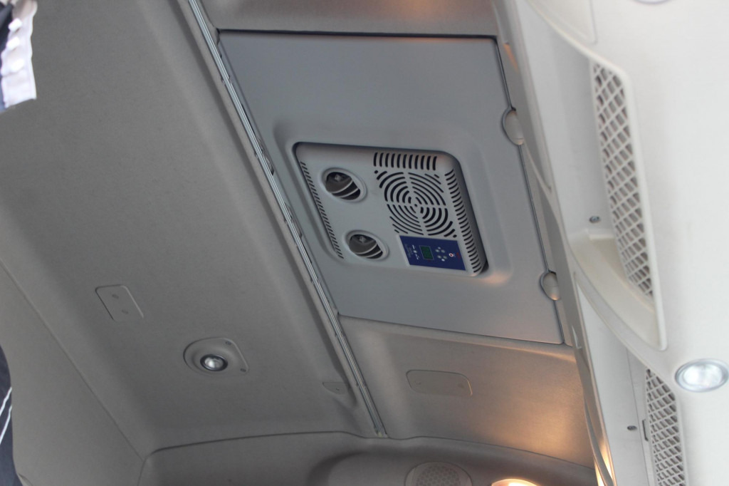 Iveco AS 510 Stralis Retarder ACC Kühlbox Navi Stdklima - Vlačilec: slika 4 Iveco AS 510 Stralis Retarder ACC Kühlbox Navi Stdklima - Vlačilec: slika 4