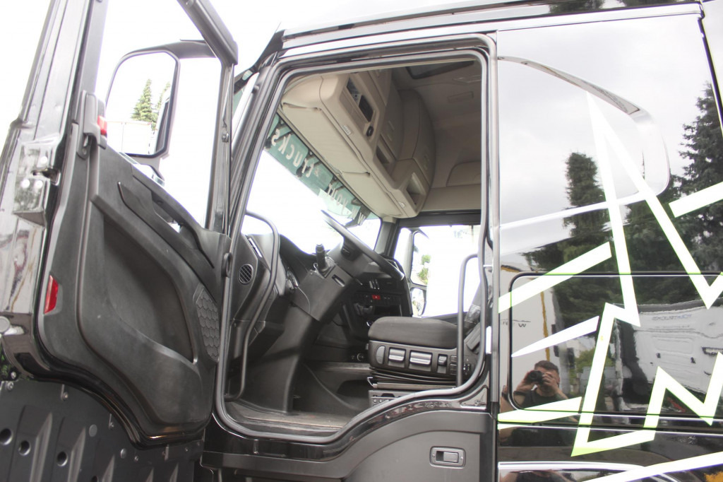 Iveco S-Way 480 Retarder Standklima 2Tanks Navi LED - Vlačilec: slika 5 Iveco S-Way 480 Retarder Standklima 2Tanks Navi LED - Vlačilec: slika 5