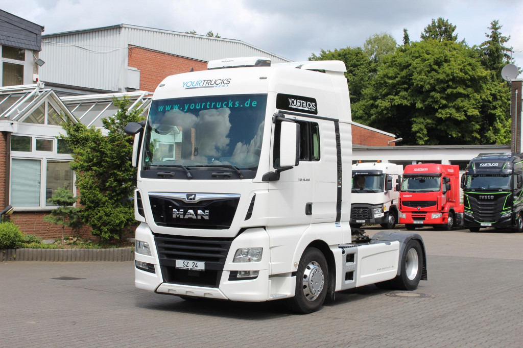 MAN TGX 18.460 E6 XXL Retarder Kühlbox Navi - Vlačilec: slika 1 MAN TGX 18.460 E6 XXL Retarder Kühlbox Navi - Vlačilec: slika 1