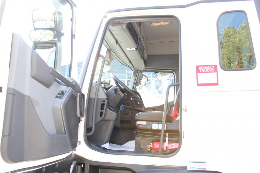 Renault T 430 E6 6 Sitze Ex- Fahrschule nur 64Tkm ! - Vlačilec: slika 4 Renault T 430 E6 6 Sitze Ex- Fahrschule nur 64Tkm ! - Vlačilec: slika 4