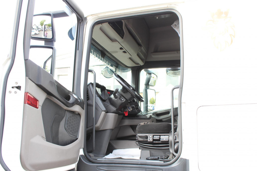 Scania R 500 Retarder LDWS Kühlbox 2 Tanks Navi - Vlačilec: slika 5 Scania R 500 Retarder LDWS Kühlbox 2 Tanks Navi - Vlačilec: slika 5