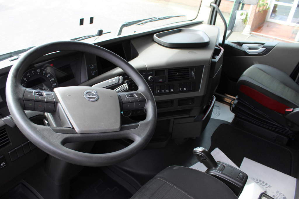 Volvo FH 460 E6 Globe 2 Tanks i-Park Cool VIN:LB - Vlačilec: slika 4 Volvo FH 460 E6 Globe 2 Tanks i-Park Cool VIN:LB - Vlačilec: slika 4