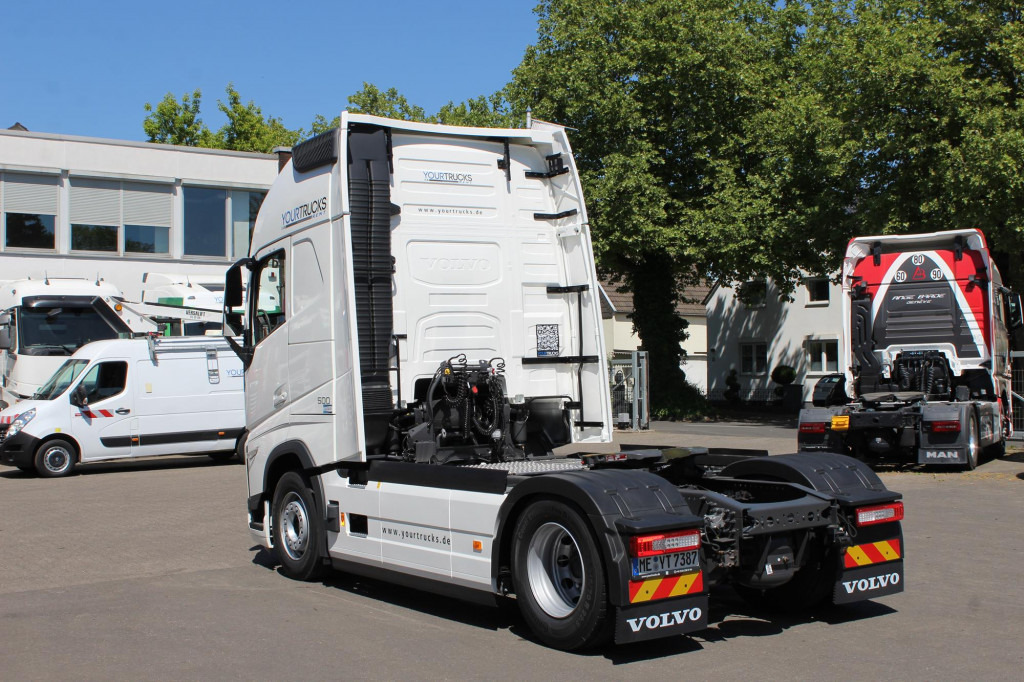 Nov Vlačilec Volvo FH 500 Globe XL  I-Park Cool  Navi  Miete-Rent!: slika 10