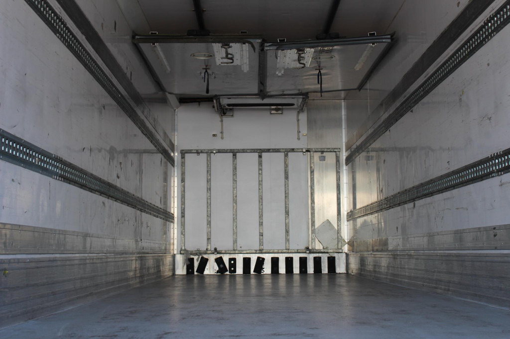 Volvo FM 420 E6 TK T-1200 Spect. Bi-Temp. Strom LBW TW - Tovornjak hladilnik: slika 4 Volvo FM 420 E6 TK T-1200 Spect. Bi-Temp. Strom LBW TW - Tovornjak hladilnik: slika 4