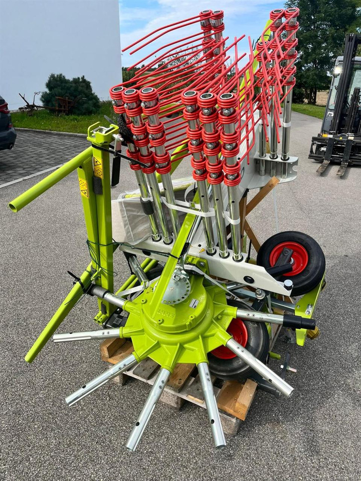 CLAAS Liner 370 Tandem / NEU und UNBENUTZT / Baujahr 202 - Obračalnik/ Zgrabljalnik: slika 3 CLAAS Liner 370 Tandem / NEU und UNBENUTZT / Baujahr 202 - Obračalnik/ Zgrabljalnik: slika 3