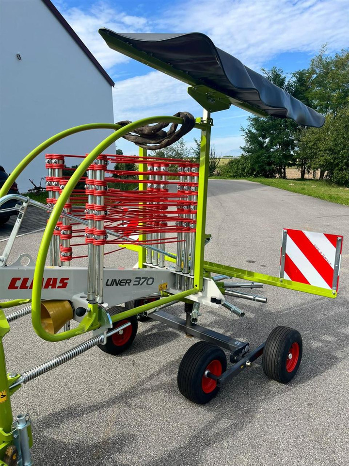 CLAAS Liner 370 Tandem / NEU und UNBENUTZT / Baujahr 202 - Obračalnik/ Zgrabljalnik: slika 2 CLAAS Liner 370 Tandem / NEU und UNBENUTZT / Baujahr 202 - Obračalnik/ Zgrabljalnik: slika 2