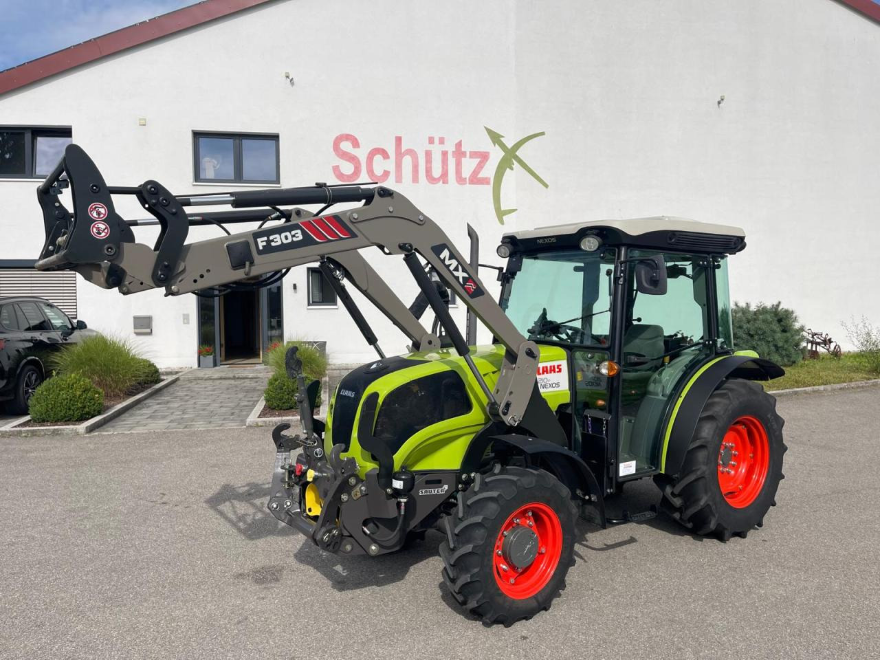 CLAAS Nexos 210 mit Frontlader und FZW, 236Bh, NEUWERTIG! - Traktor: slika 1 CLAAS Nexos 210 mit Frontlader und FZW, 236Bh, NEUWERTIG! - Traktor: slika 1