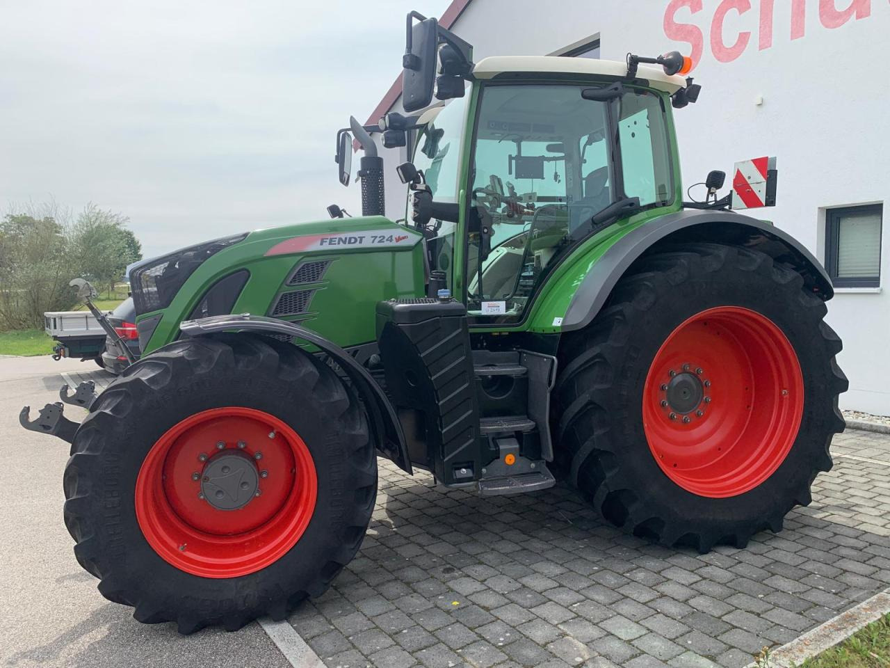 Fendt 724 Vario Power Plus mit GPS - Traktor: slika 4 Fendt 724 Vario Power Plus mit GPS - Traktor: slika 4