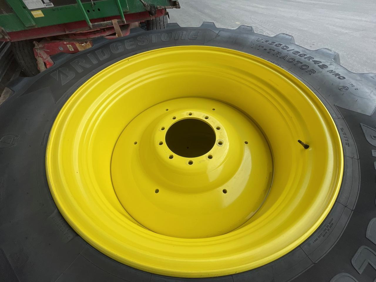 John Deere Kompletträder von 6R250, 650/65 R42 mit Bridgestone Decken aus 2019, ca. 50 % - Traktor: slika 3 John Deere Kompletträder von 6R250, 650/65 R42 mit Bridgestone Decken aus 2019, ca. 50 % - Traktor: slika 3