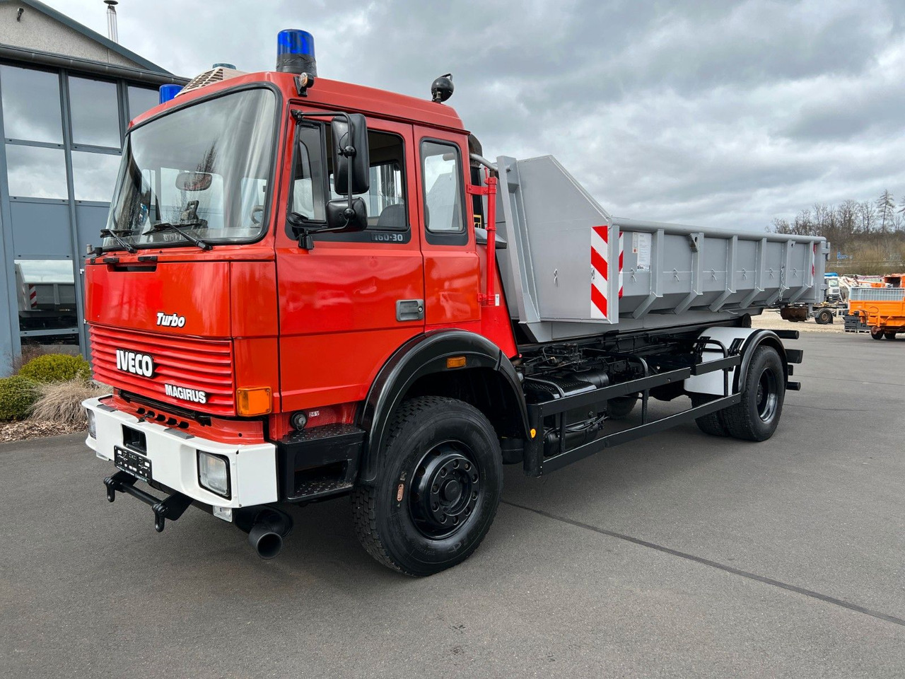 Iveco Magirus Turbo 160-30 AH - Oldtimer- V 8 - Motor Iveco Magirus Turbo 160-30 AH - Oldtimer- V 8 - Motor - Kotalni prekucni tovornjak: slika 1 Iveco Magirus Turbo 160-30 AH - Oldtimer- V 8 - Motor Iveco Magirus Turbo 160-30 AH - Oldtimer- V 8 - Motor - Kotalni prekucni tovornjak: slika 1