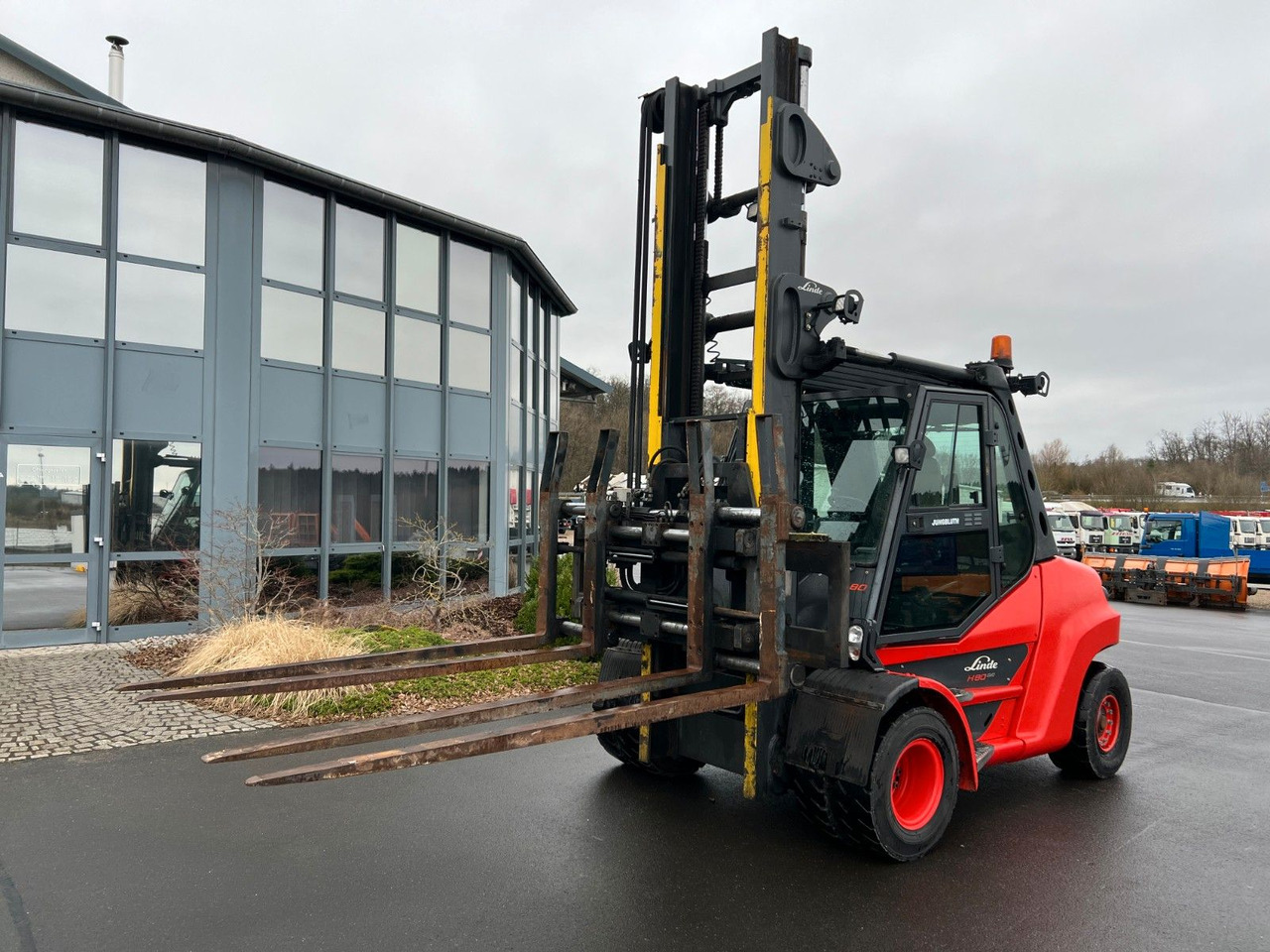Linde H 80-900 EVO Linde H 80-900 EVO - Diesel viličar: slika 1 Linde H 80-900 EVO Linde H 80-900 EVO - Diesel viličar: slika 1