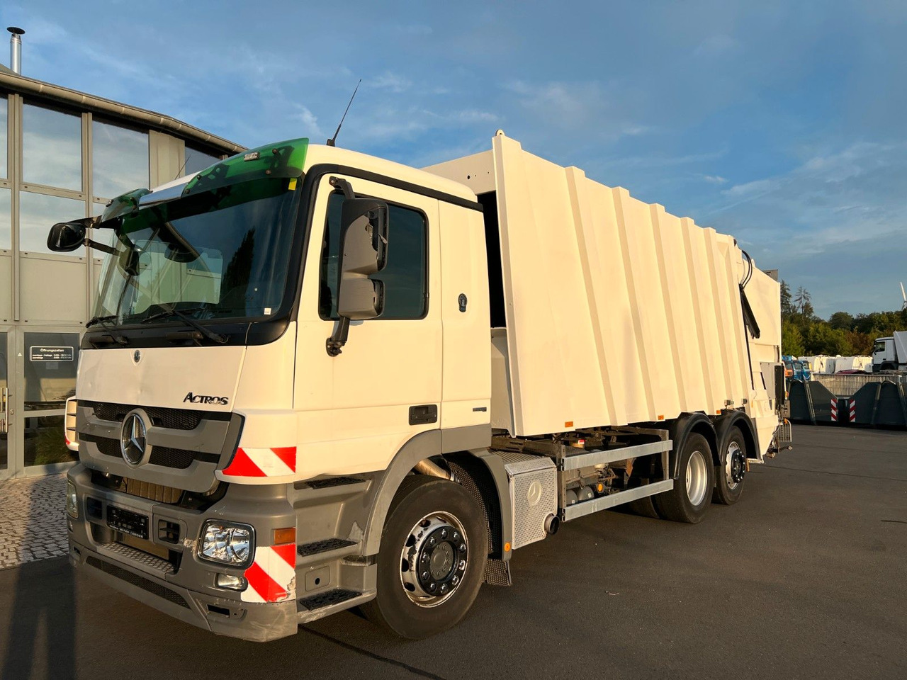 Mercedes-Benz Actros 2532 6x2 MP3 Faun Power Press 524 - Smetarski tovornjak: slika 1 Mercedes-Benz Actros 2532 6x2 MP3 Faun Power Press 524 - Smetarski tovornjak: slika 1