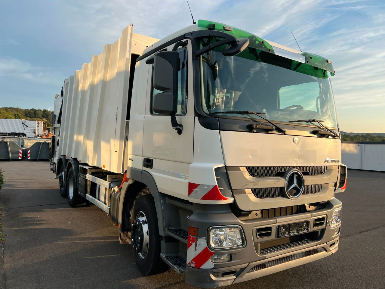 Mercedes-Benz Actros 2532 6x2 MP3 Faun Power Press 524 - Smetarski tovornjak: slika 4 Mercedes-Benz Actros 2532 6x2 MP3 Faun Power Press 524 - Smetarski tovornjak: slika 4