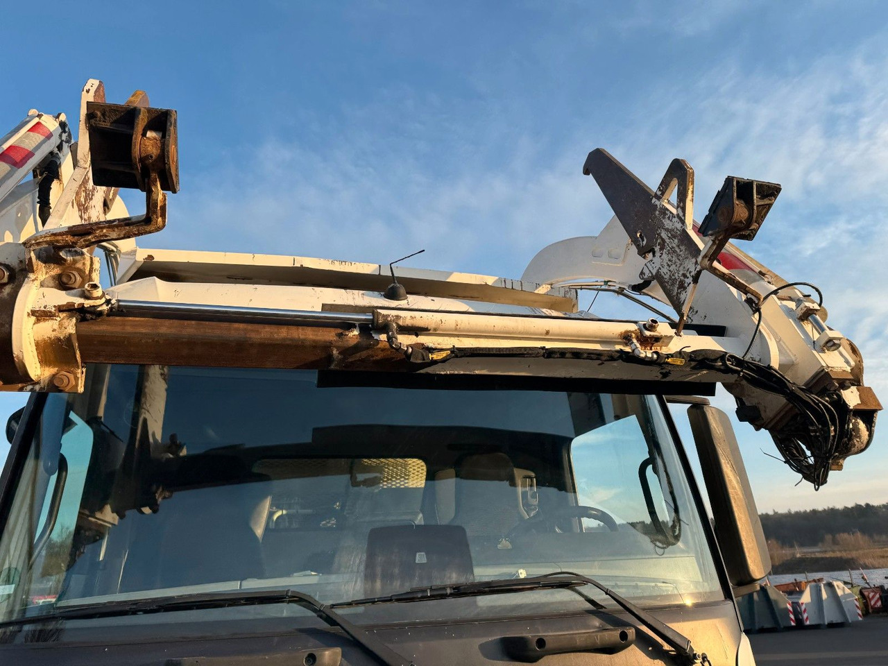 Mercedes-Benz Antos 2533 6x2 Heil Frontlader Waage Funk Mercedes-Benz Antos 2533 6x2 Heil Frontlader Waage Funk - Tovornjak prekucnik: slika 4 Mercedes-Benz Antos 2533 6x2 Heil Frontlader Waage Funk Mercedes-Benz Antos 2533 6x2 Heil Frontlader Waage Funk - Tovornjak prekucnik: slika 4