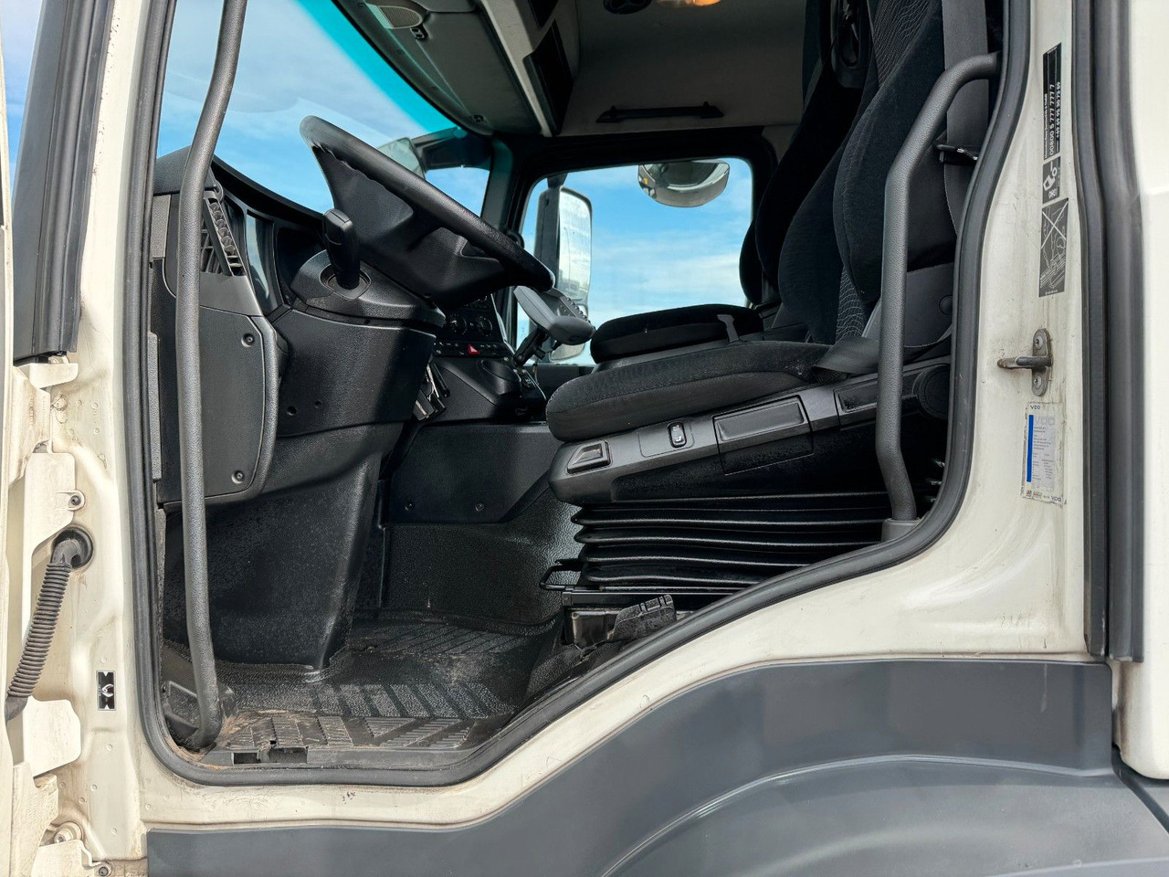 Mercedes-Benz Antos 2533 6x2 Mercedes-Benz Antos 2533 6x2 - 3 x am Lager - - Tovornjak-šasija: slika 4 Mercedes-Benz Antos 2533 6x2 Mercedes-Benz Antos 2533 6x2 - 3 x am Lager - - Tovornjak-šasija: slika 4