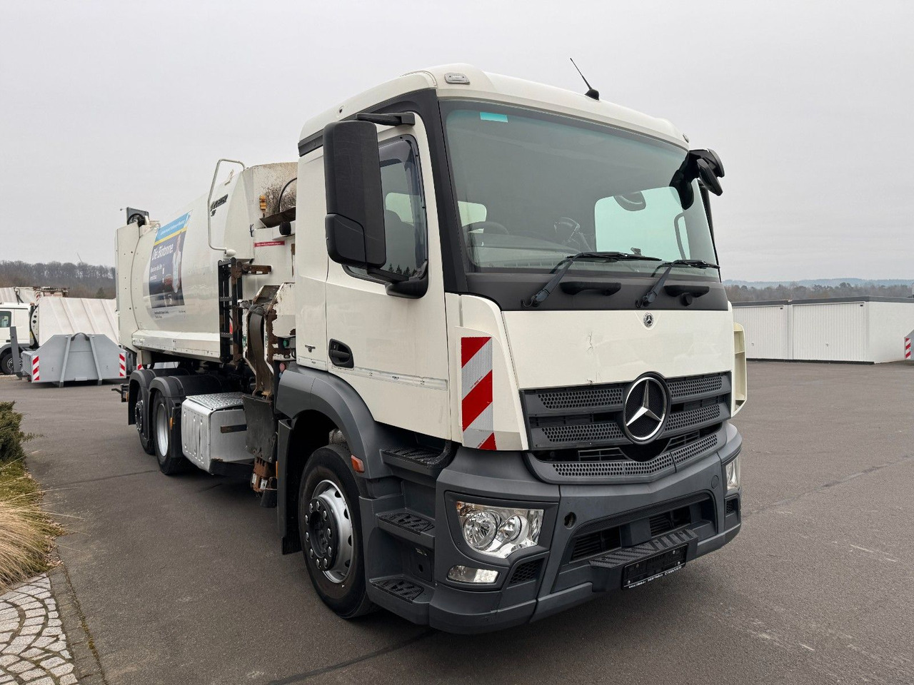 Smetarski tovornjak Mercedes-Benz Antos 2533 6x2 Seitenlader Euro 6 Mercedes-Benz Antos 2533 6x2 Seitenlader Euro 6: slika 11