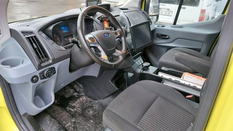 FORD TRANSIT 2,0TDI AMBULANCE KLIMA 12.2018 EURO 6, 3 UNITS - Reševalno vozilo: slika 2 FORD TRANSIT 2,0TDI AMBULANCE KLIMA 12.2018 EURO 6, 3 UNITS - Reševalno vozilo: slika 2