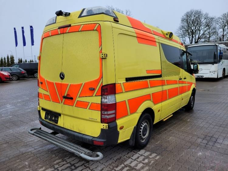 MERCEDES – BENZ SPRINTER 2.2D AMBULANCE (PROFILE) KLIMA 11.2014 EURO 5 - Reševalno vozilo: slika 4 MERCEDES – BENZ SPRINTER 2.2D AMBULANCE (PROFILE) KLIMA 11.2014 EURO 5 - Reševalno vozilo: slika 4